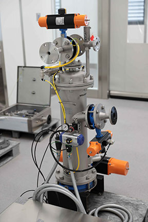 Photo of INEX Pneumatic Vacuum Conveyor with HALAR coating