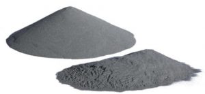 PIles of dry metal powder for 3D printing (left) and wet metal powder with poor flow properties (right).